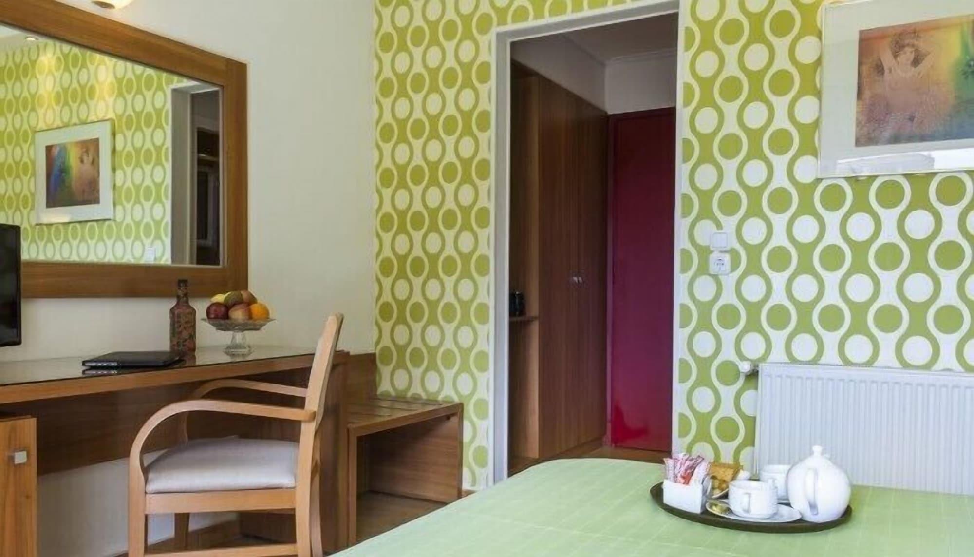 Leto Boutique Hotel Agrinio Ngoại thất bức ảnh