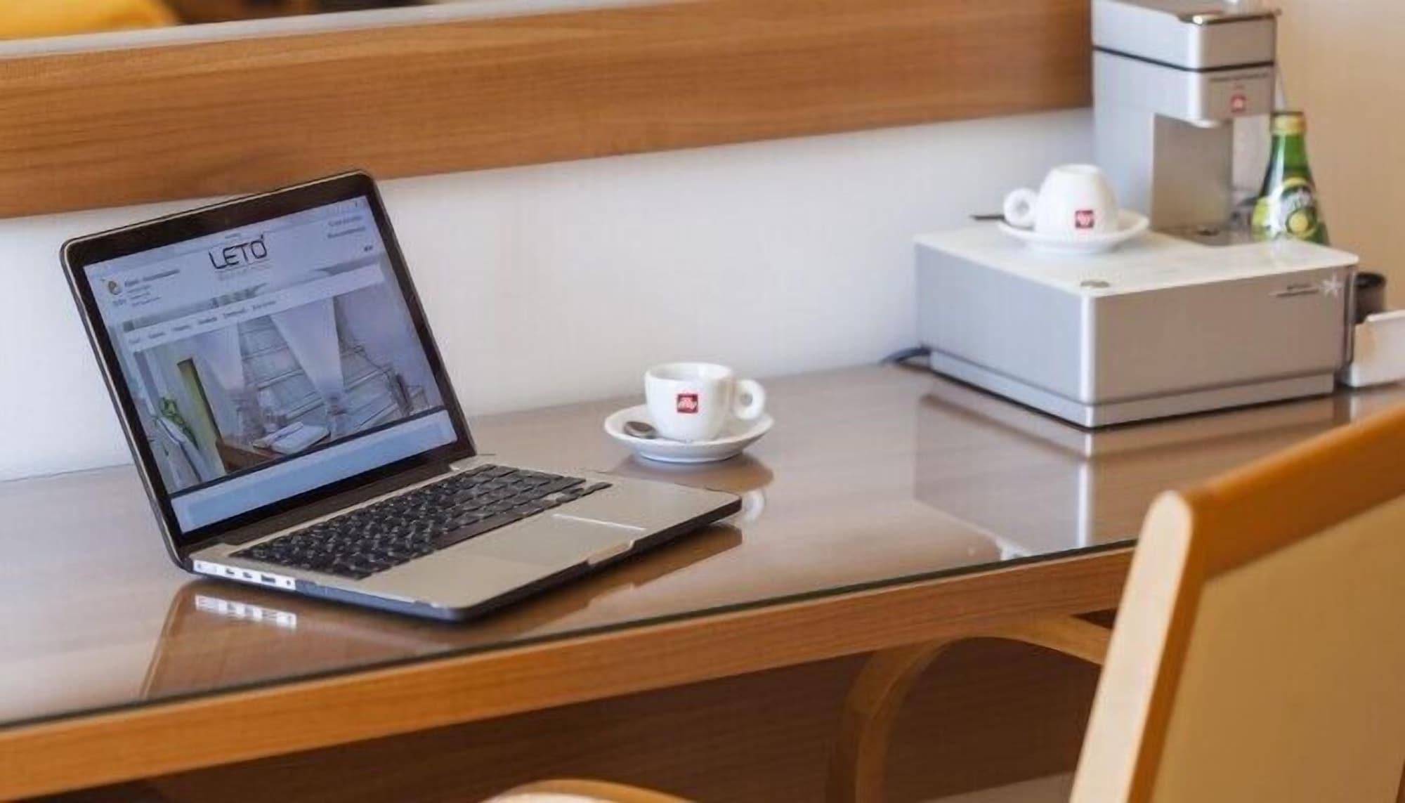 Leto Boutique Hotel Agrinio Ngoại thất bức ảnh